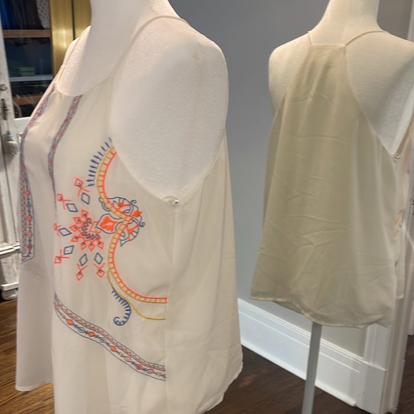 Embroided Cream Camisole - Picture 2 of 3